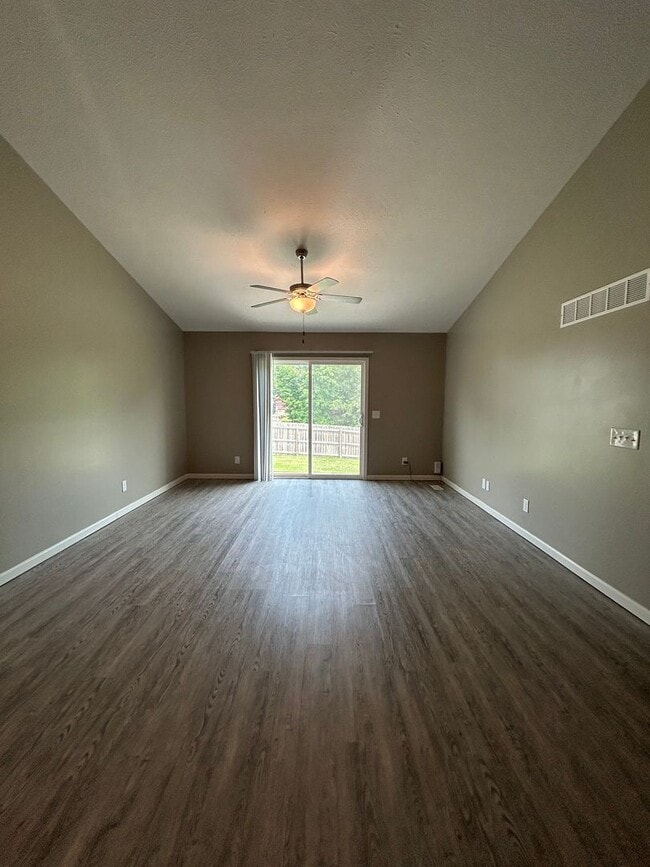 Photo - Spacious 4 Bedroom Duplex Near Village Pointe House