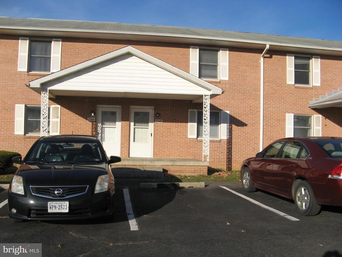 2348 Roosevelt Blvd, Winchester, VA 22601 Townhome Rentals in