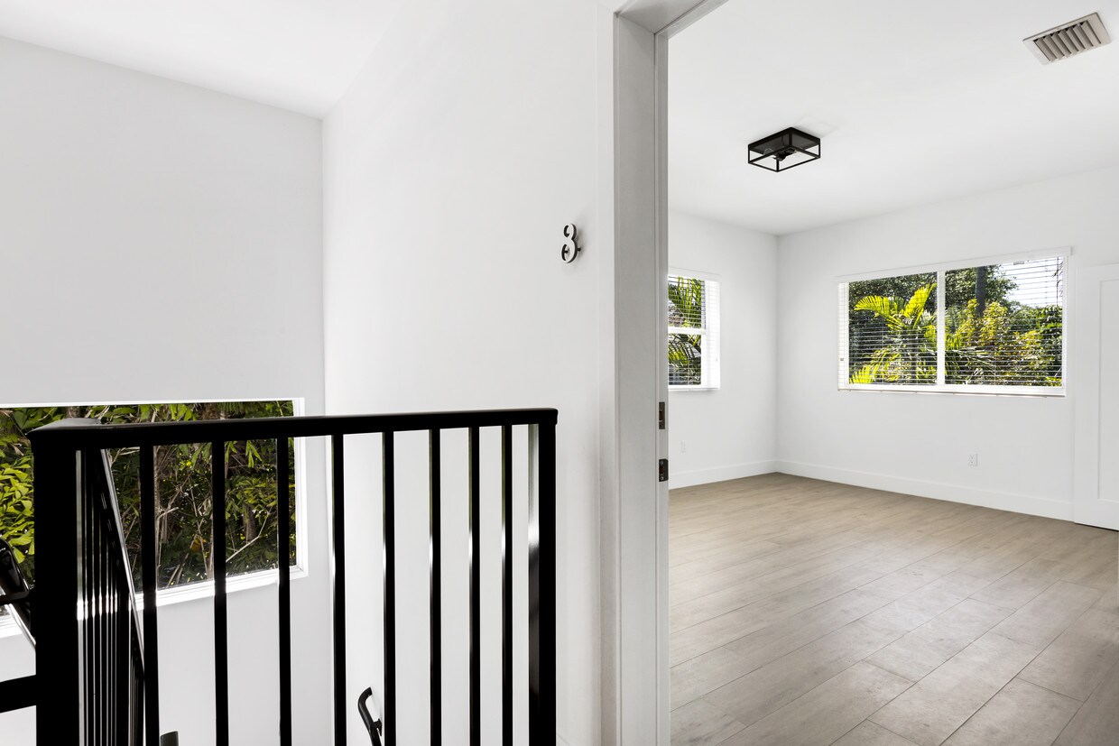 Foto principal - 624 Santander Ave