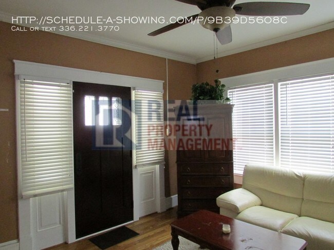 Foto del edificio - 1029 S Pearson St