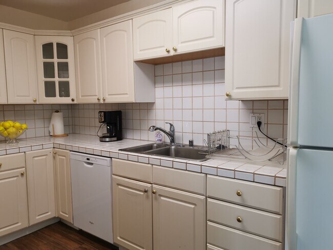 Building Photo - 4147 Camino Ticino