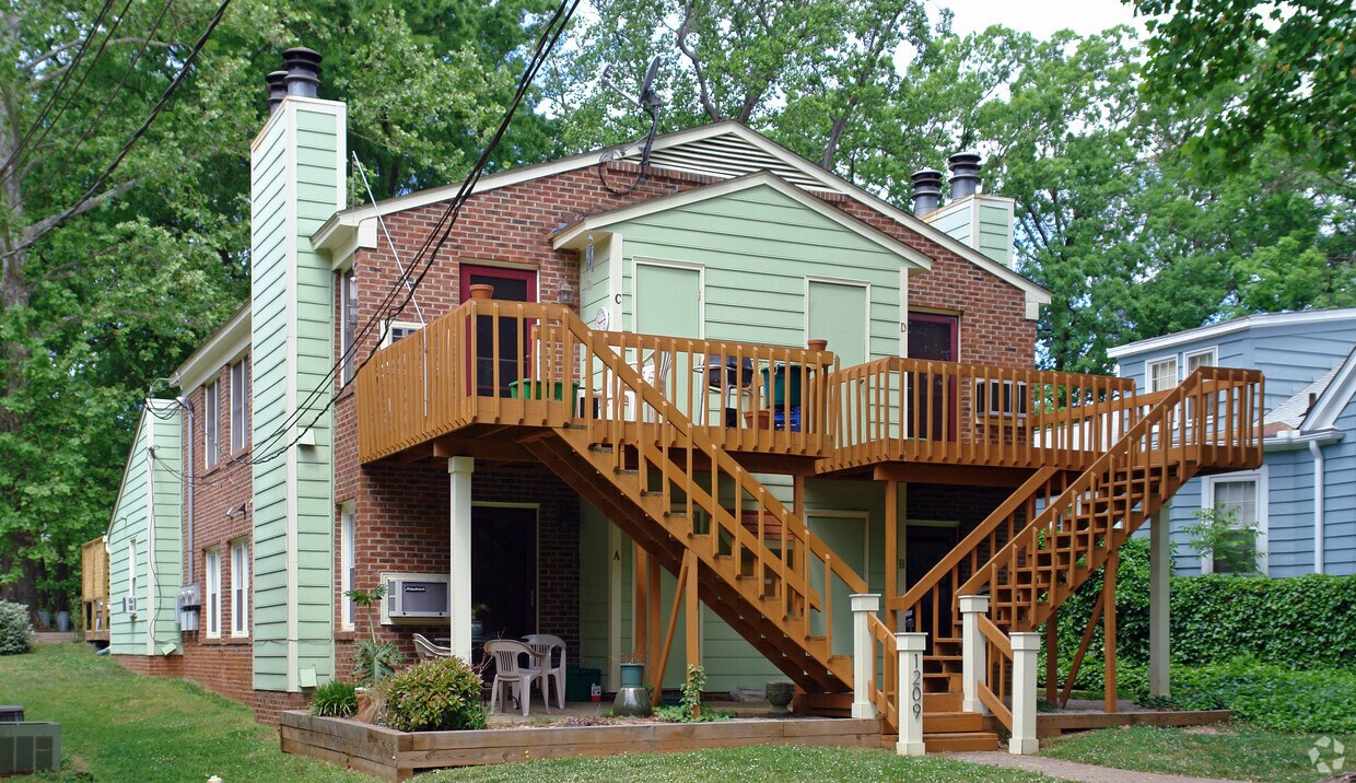 Primary Photo - 1209 Filmore St