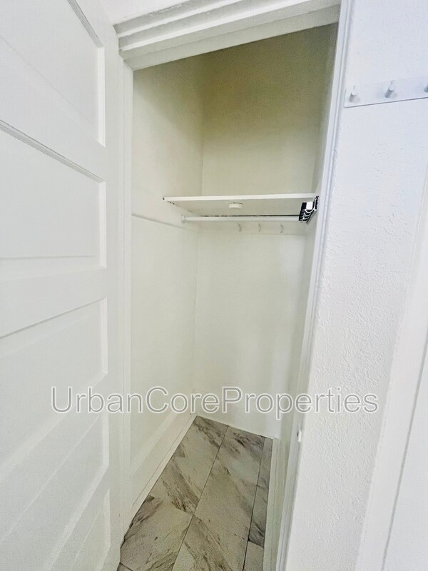 Foto del edificio - 419 4th St N