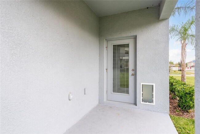 Foto del edificio - 14302 Editors Note St