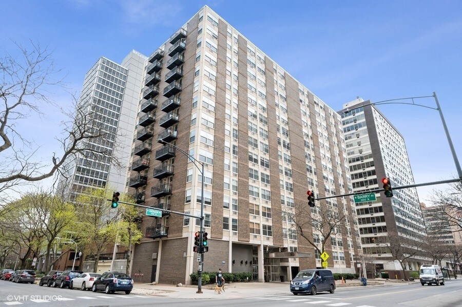 3033 N Sheridan Rd Unit 1009, Chicago, IL 60657 Condo for Rent in
