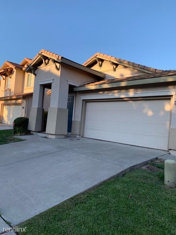 Building Photo - 4 br, 2 bath House - 3335 Hornsea Way