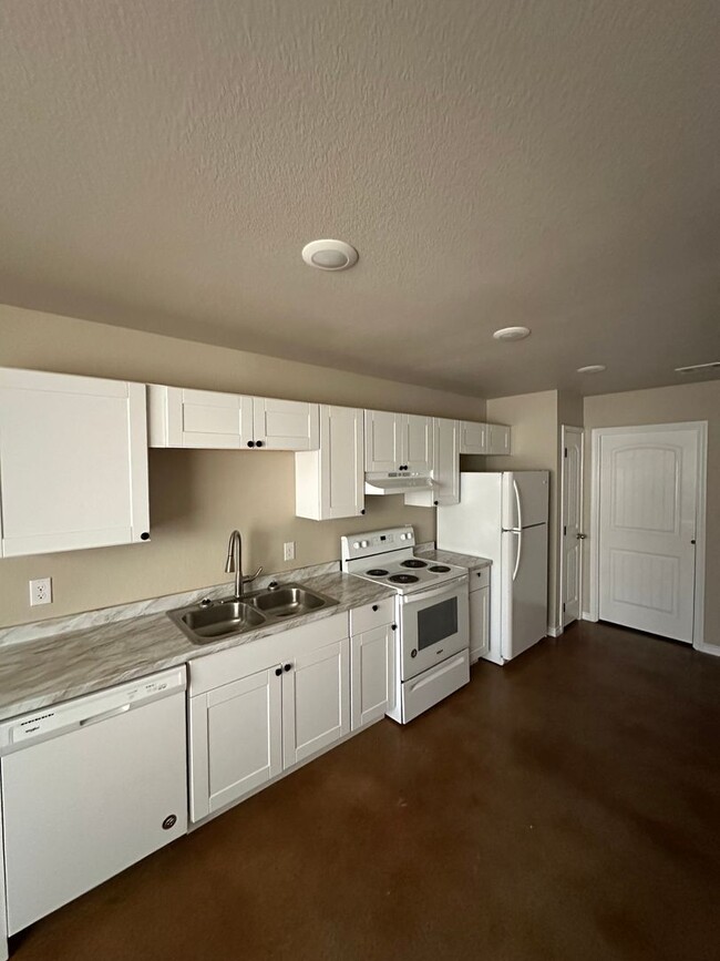 Building Photo - 1 Bed/1 Bath