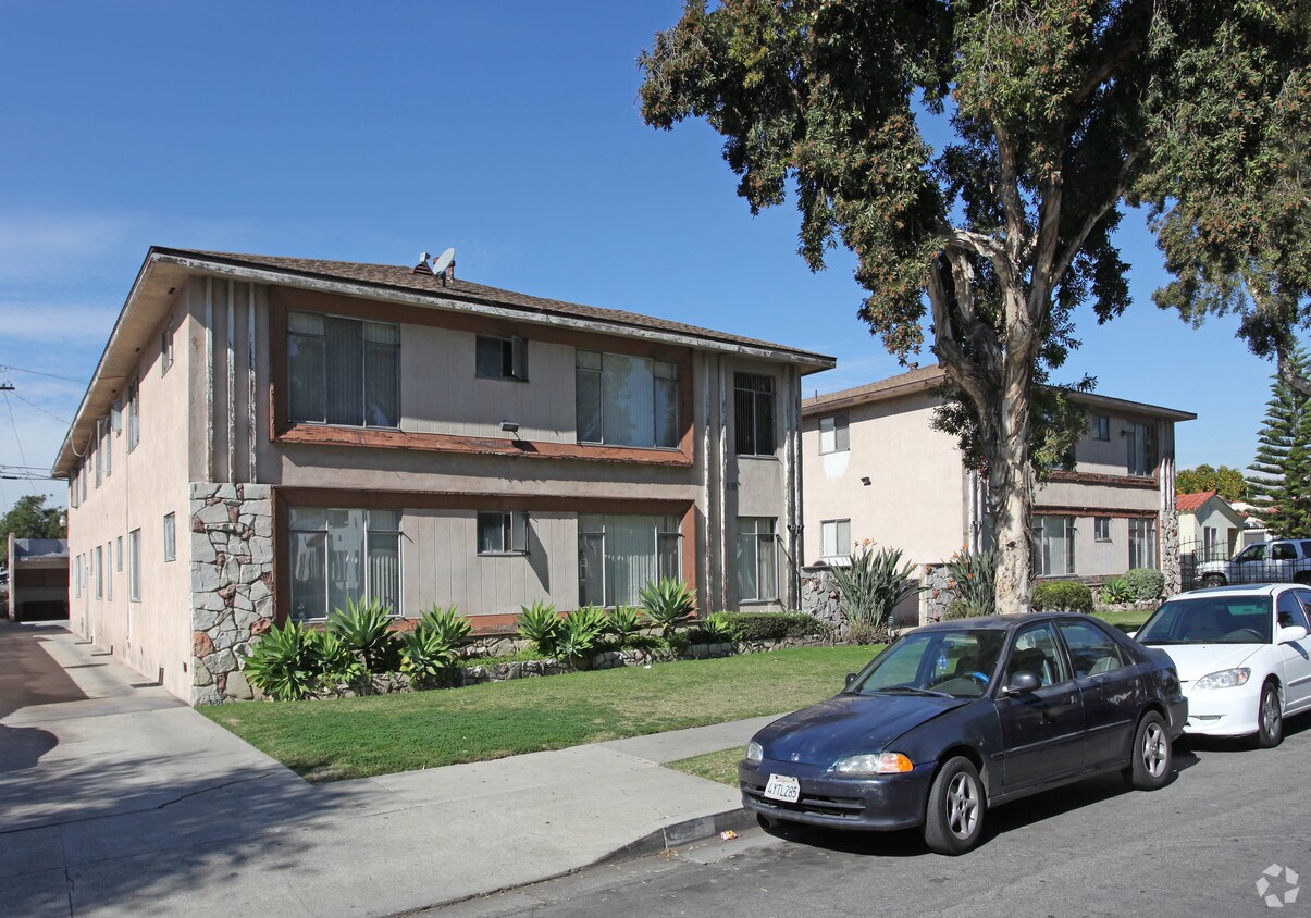 Primary Photo - 8163-8167 Mountain View Ave