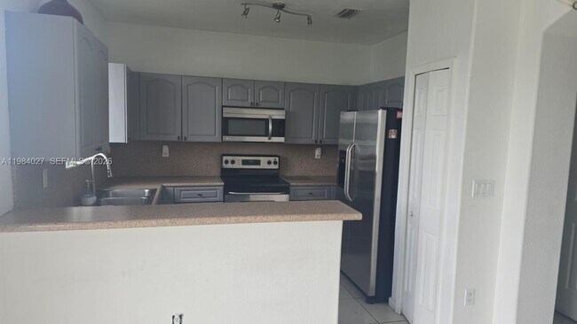 Foto del edificio - 2763 SE 15th Rd