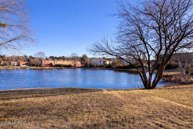 Foto del edificio - 112 Northrup Dr