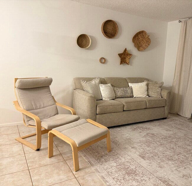 Foto del edificio - 2650 NW 49th Ave
