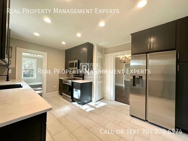 Building Photo - 3801 Tuckaseegee Rd