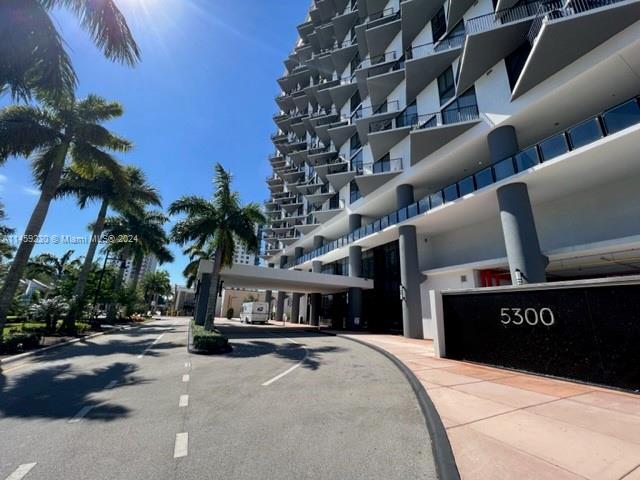 Building Photo - 5300 Paseo Blvd