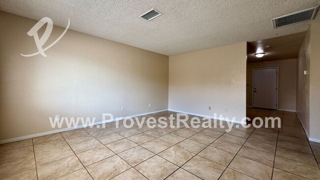 Foto del edificio - 15952 Sequoia St