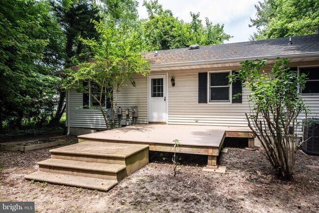 Foto del edificio - 25893 Royal Oak Rd