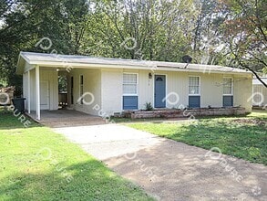 Building Photo - 3510 Avondale Dr NW