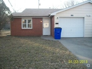 Building Photo - 1391 Parkside Dr