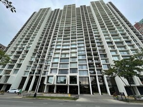 Building Photo - 3200 N Lake Shore Dr