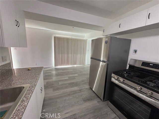 Foto del edificio - 917 Kenwood St
