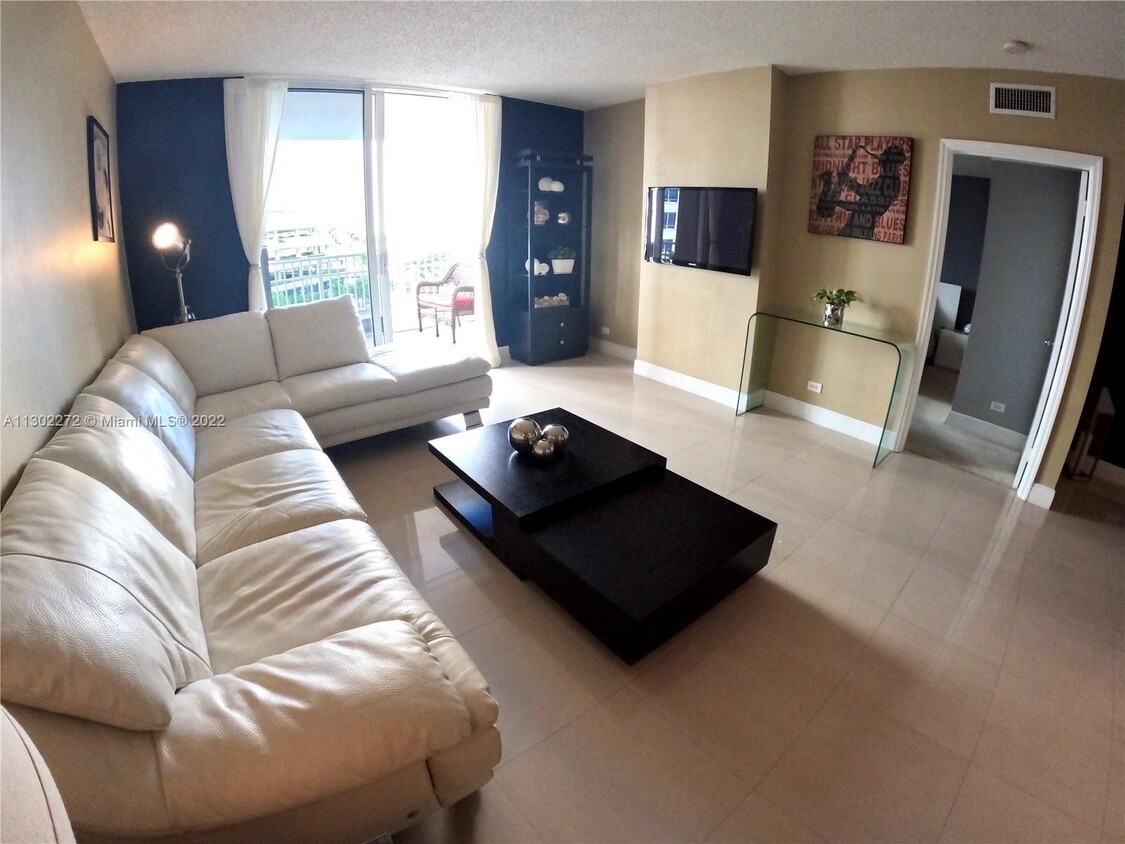 Foto principal - 701 Brickell Key Blvd