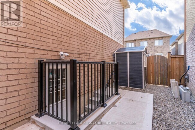 Building Photo - 104 Stedford Cres