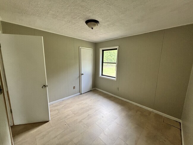 Foto del edificio - 850 Fernwood St