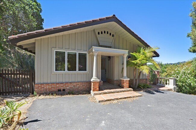 Foto del edificio - 1150 Chula Vista Dr