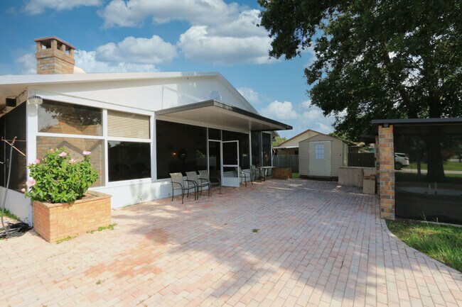 Foto del edificio - 4811 Seagrape Dr