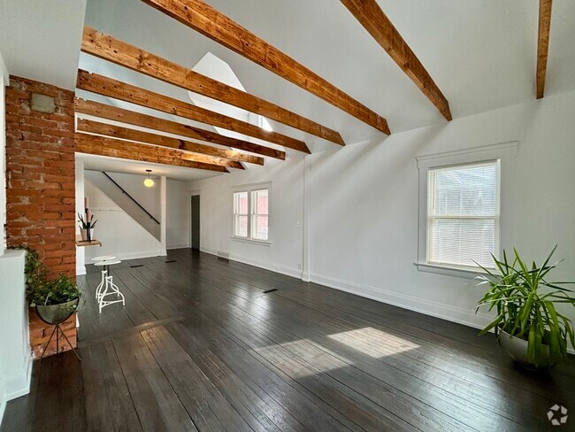 Building Photo - 1118 Kenilworth Ave