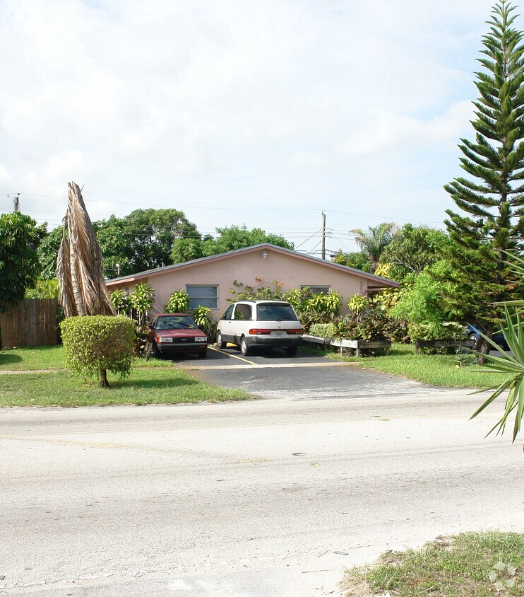 Building Photo - 5630 NW 15th St