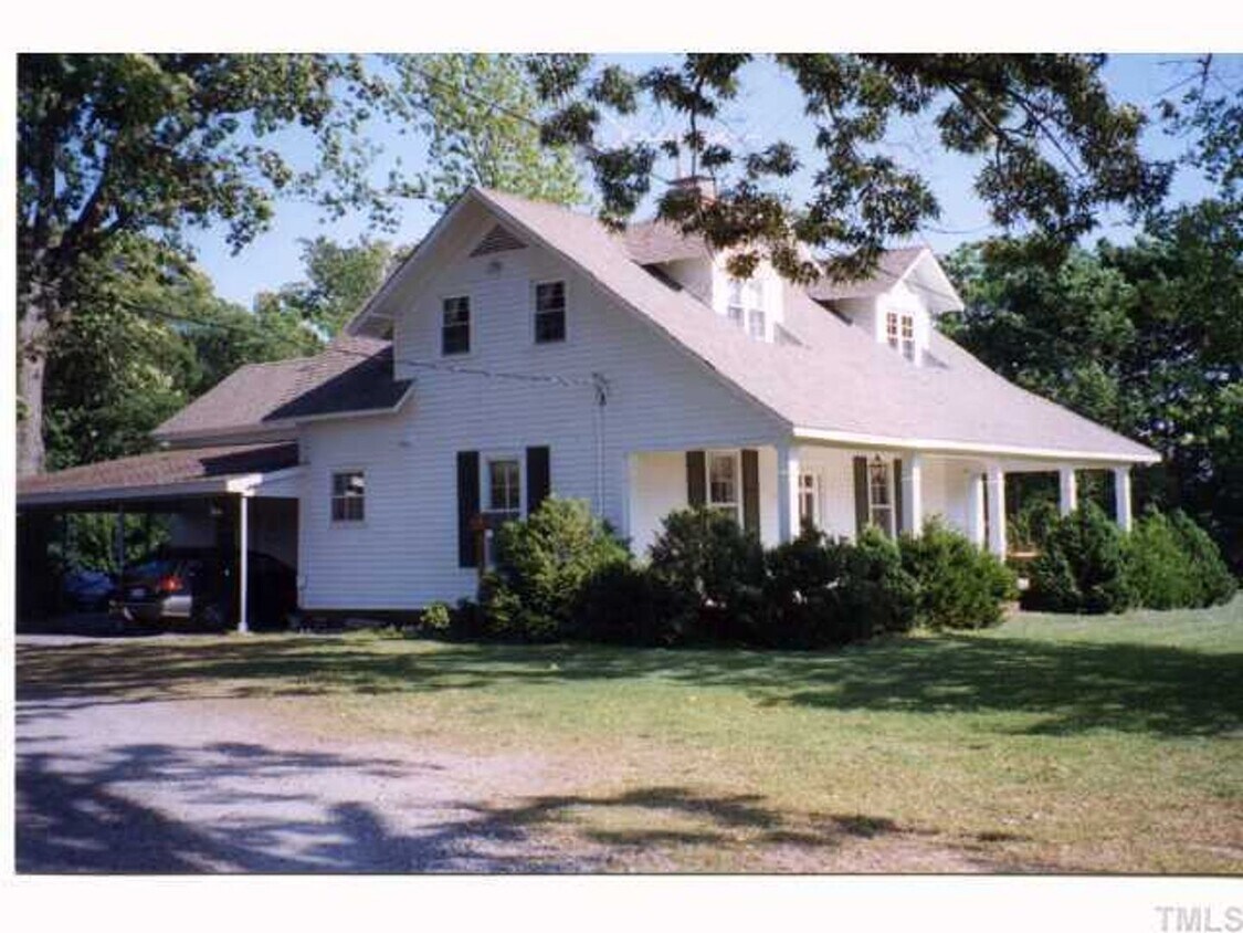 Primary Photo - Farm House for the country lover on 9 acres