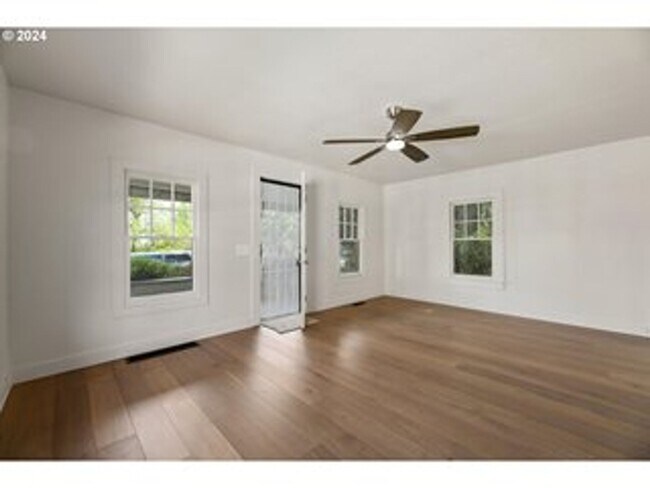 Foto del edificio - Newly Remodeled 2 Bedroom Home!