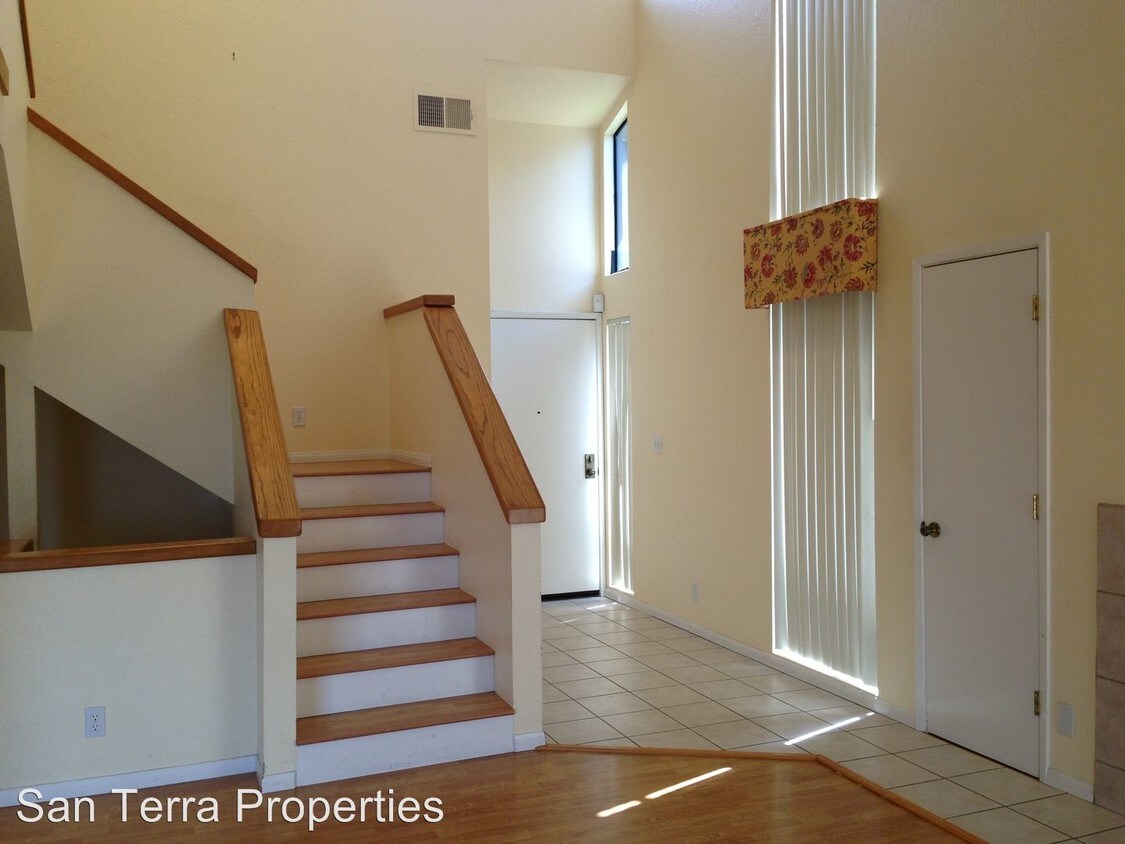 Primary Photo - 11439 Madera Rosa Way