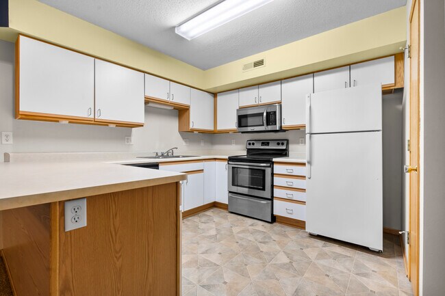 Foto del edificio - 2270 Holiday Rd