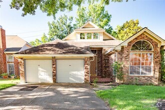 Building Photo - 2923 Plantation Wood Ln