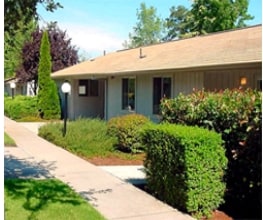 Primary Photo - Brookside Rose - Rose Court