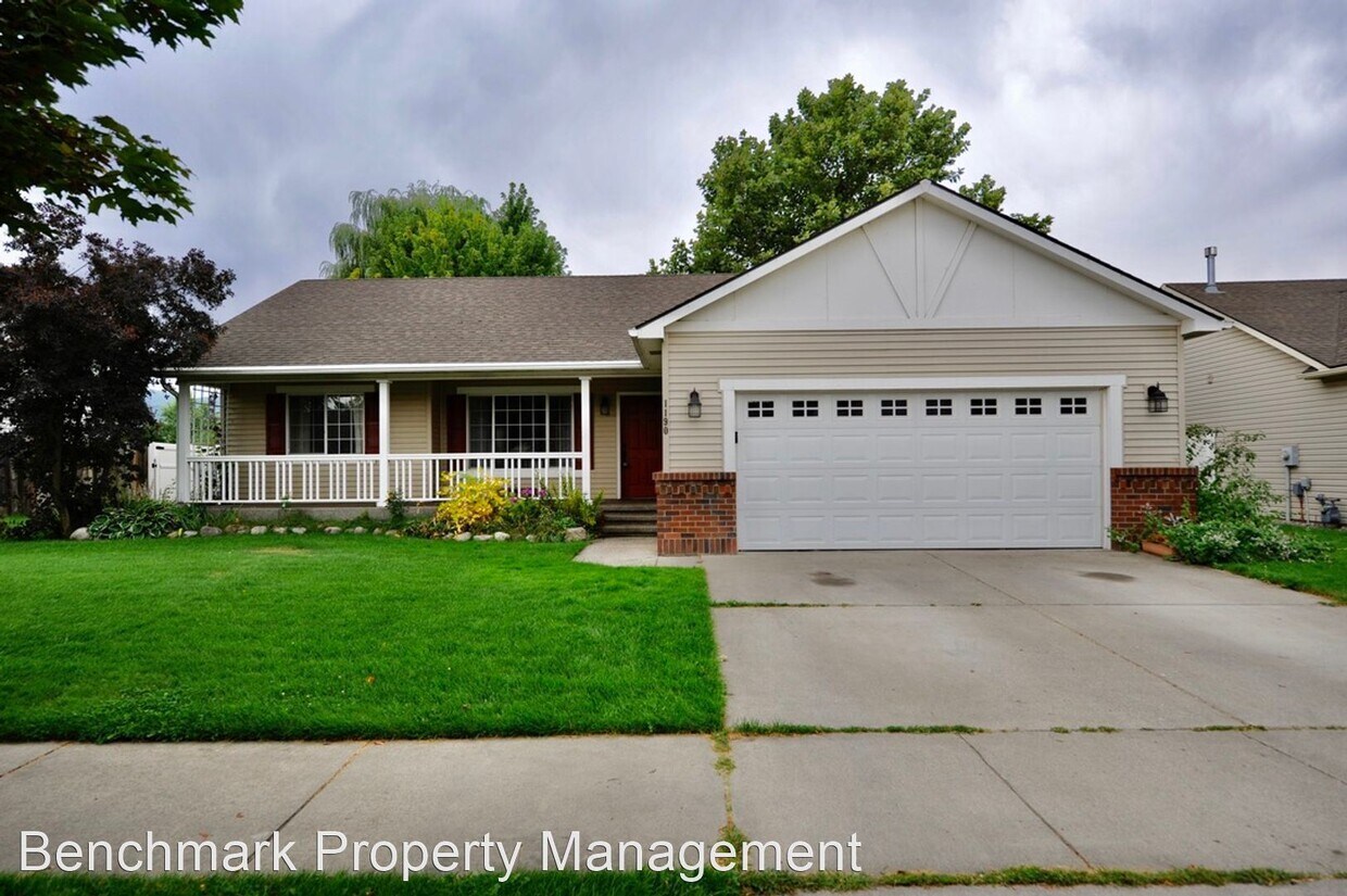 Primary Photo - 5 br, 3 bath House - 1190 W Palouse Drive
