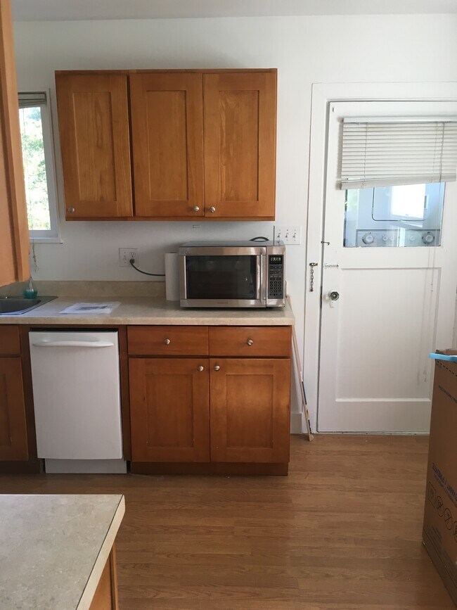 Foto del edificio - 4117 SW Orchard St