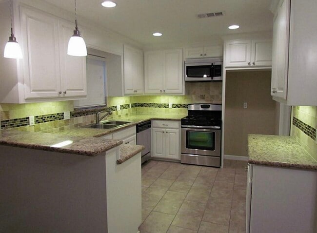 Foto del edificio - 10429 Moorberry Ln
