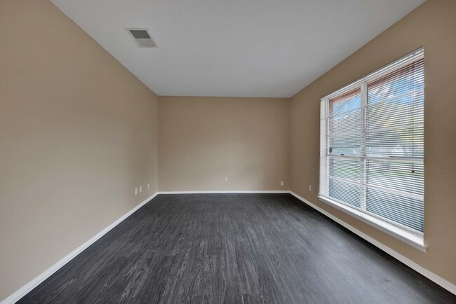 Building Photo - Beautiful Rental home in the Medical Cente...
