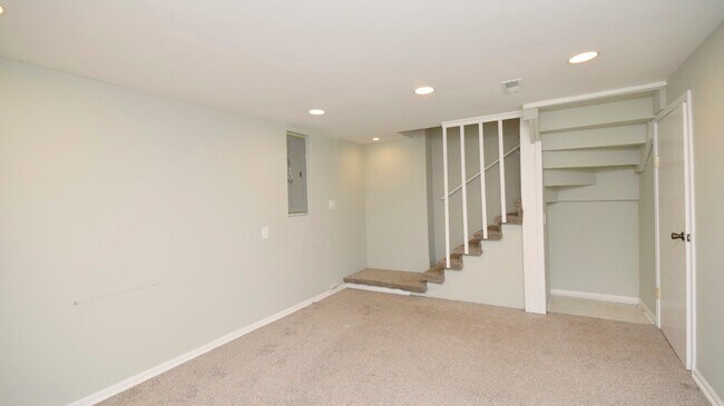 Foto del edificio - 1028 N Marshfield Ave