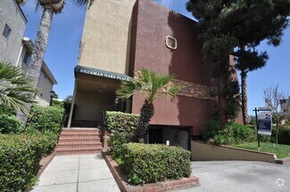 Building Photo - 4414 Woodman Ave