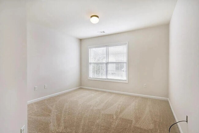 Foto del edificio - 126 Jordan Crest Ct