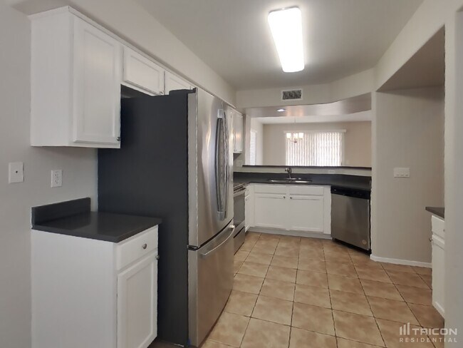 Building Photo - 5213 W Ian Drive Laveen AZ