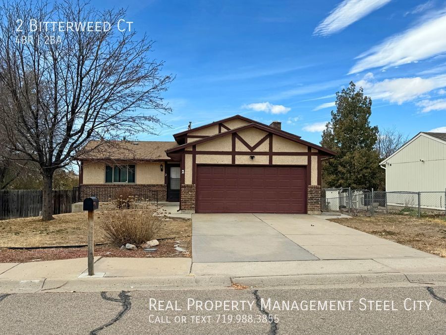 4 bed 2.5 bath Home with 2 bonus rooms House Rental in Pueblo, CO