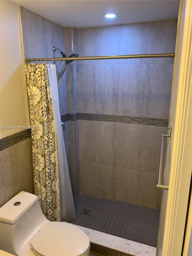 Foto del edificio - 40 Olive Dr