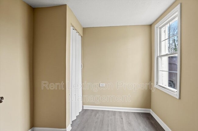 Building Photo - 45 S Highland St