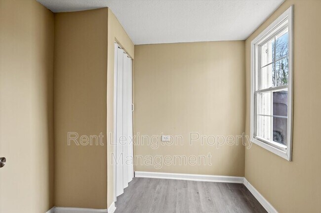 Foto del edificio - 45 S Highland St