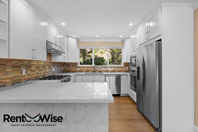Foto del edificio - 74 Farview Ct