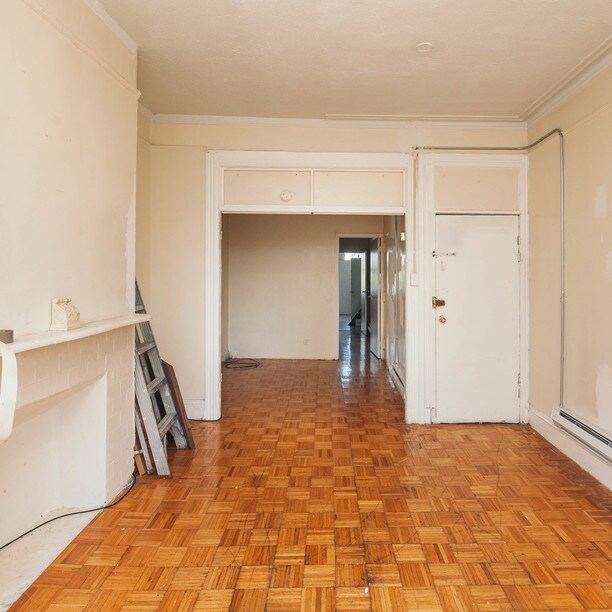 Primary Photo - 74 Starr St